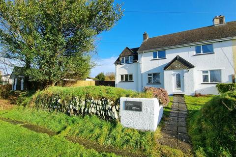 4 bedroom semi-detached house for sale, 1 Green Bank, Trebullett, Launceston