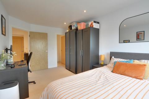 2 bedroom apartment for sale, Woodflied Road, Northgate, RH10