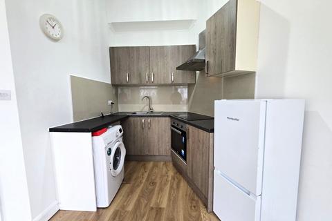 1 bedroom flat to rent, Stoke Newington Road, London N16