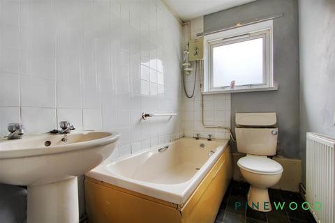 1 bedroom flat for sale, Harehill Road, Chesterfield S40