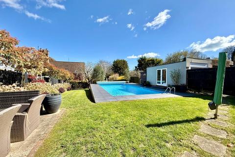 undefined, Manor Way, Ratton, Eastbourne, East Sussex, BN20