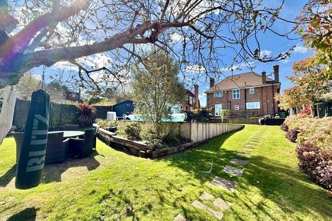 undefined, Manor Way, Ratton, Eastbourne, East Sussex, BN20