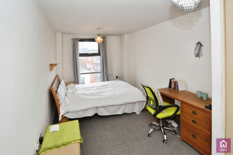 2 bedroom flat for sale, City Gate 2, Castlefield, Manchester City Centre, M15