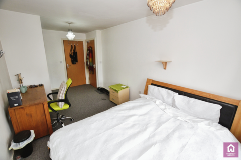 2 bedroom flat for sale, City Gate 2, Castlefield, Manchester City Centre, M15