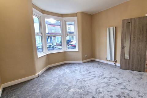 3 bedroom end of terrace house for sale, Middle Road, East Barnet, EN4