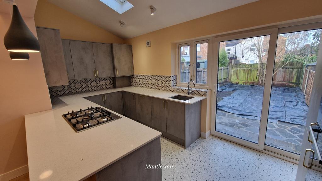 3 Bedroom End of Terraced House