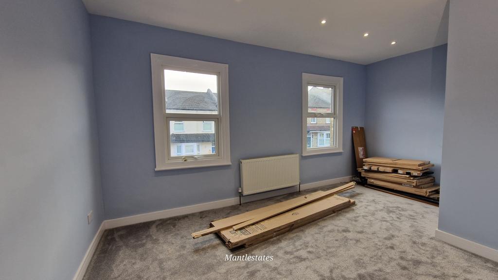 Bedroom (1)