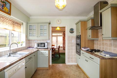 3 bedroom detached house for sale, Butchers Lane, Three Oaks, TN35