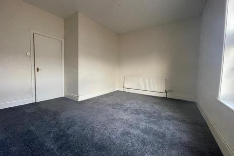 2 bedroom terraced house to rent, Dent Street, Hartlepool