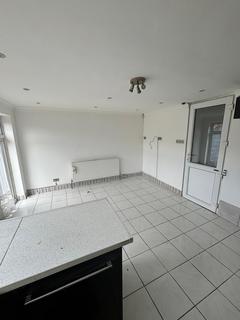 4 bedroom terraced house to rent, Spencer Road, Ilford, Essex, IG3