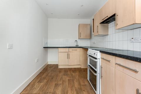 2 bedroom flat to rent, Tor Grove, London SE28