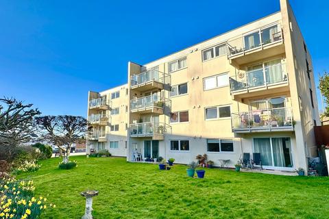 2 bedroom flat for sale, Livermead Hill, Torquay