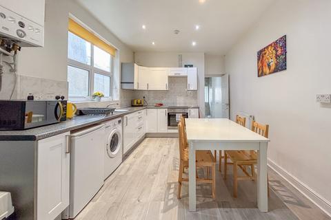 4 bedroom terraced house for sale, Arthur Street, Newport, NP20