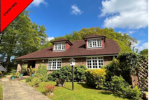4 bedroom detached house for sale, Hurst Lane, Sedlescombe, TN33
