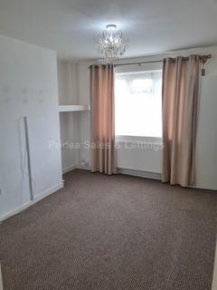 2 bedroom end of terrace house to rent, Tower Crescent, Lincoln