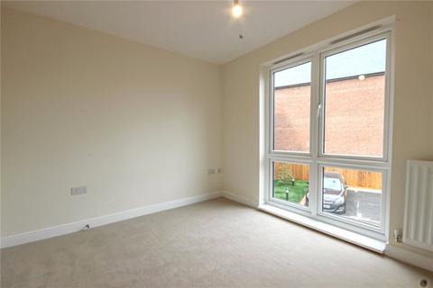 2 bedroom apartment to rent, Mustoe Road, Bristol BS16