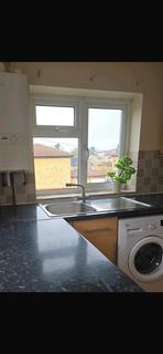 2 bedroom flat to rent, Nazeing Road, Nazeing, Waltham Abbey