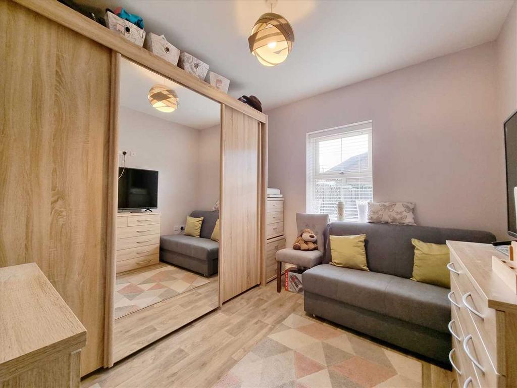 Bedroom 2: