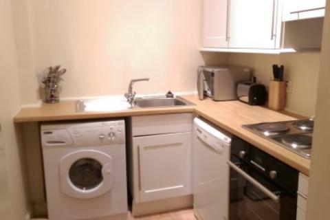 3 bedroom flat to rent, Downfield Place, Edinburgh, EH11