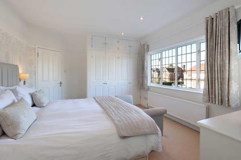 14 Assheton Road, Beaconsfield, HP9 2NP