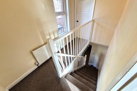 20 Burns Avenue, Exeter, EX2 6BX