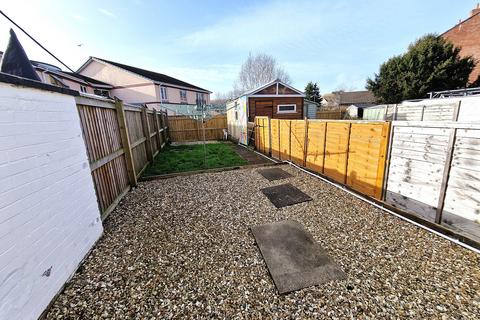 20 Burns Avenue, Exeter, EX2 6BX