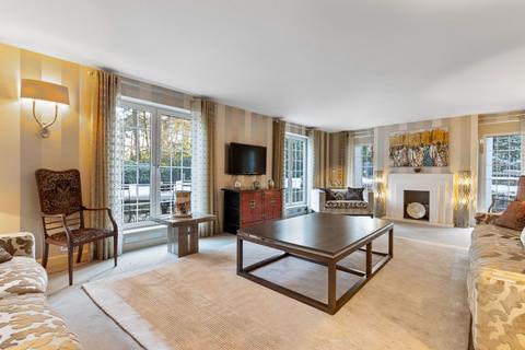 undefined, Pine Coombe, Croydon CR0