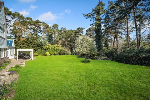 undefined, Pine Coombe, Croydon CR0