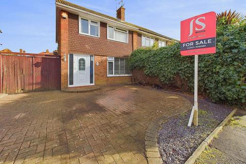 3 bedroom semi-detached house for sale, Lincoln Road, Worthing, BN13