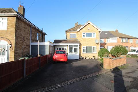 3 bedroom detached house for sale, Highgate Avenue, Birstall Leicester