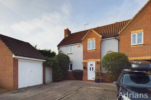 3 bedroom semi-detached house for sale, Samuel Manor, Chelmsford