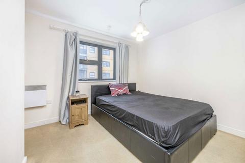 2 bedroom flat to rent, Maltings Close, London E3