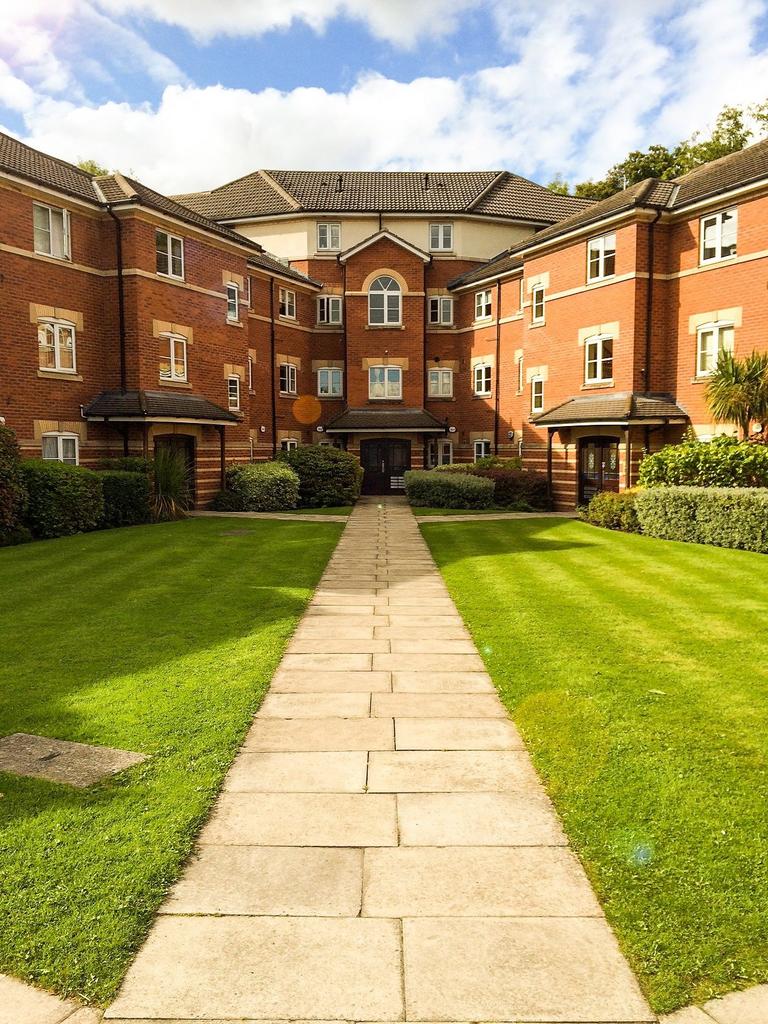  42 Starling Close O