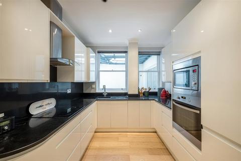 4 bedroom apartment for sale, Palmeira Square, Hove