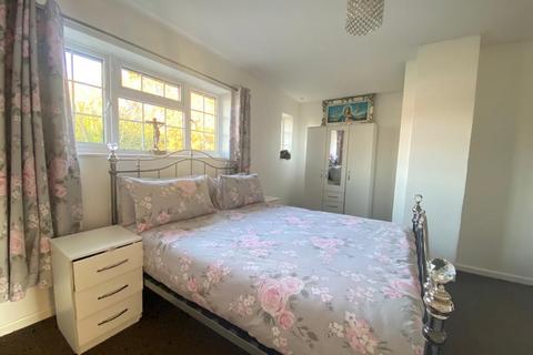 undefined, Feltham TW14