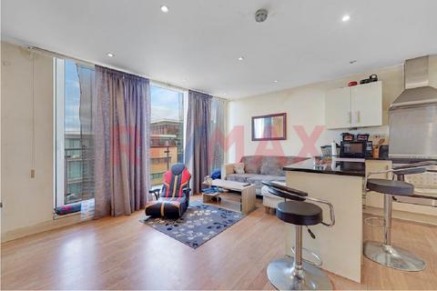 1 bedroom flat for sale, The Galley, Basin Approach, London E16