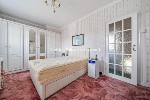 2 bedroom terraced house for sale, Glenbow Road, Bromley