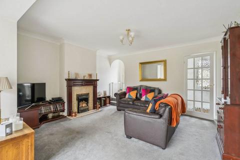 3 bedroom semi-detached house for sale, Crossmead, Oxhey