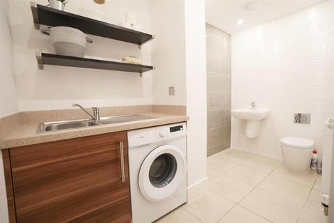 22 Tailor Close, Scholes, Cleckheaton, BD19 6AT