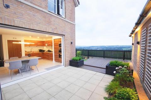 22 Tailor Close, Scholes, Cleckheaton, BD19 6AT