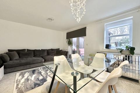 51 Condor Way, Basingstoke, RG24 9YA