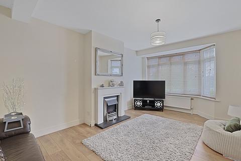 4 bedroom semi-detached house for sale, Roding View, Buckhurst Hill, IG9