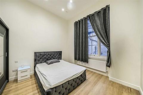 1 bedroom flat to rent, Ennismore Gardens, London SW7