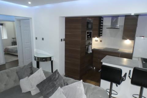 2 bedroom apartment to rent, Laurel Place, Glasgow G11