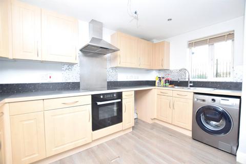 2 bedroom apartment to rent, Omega Court, Romford RM7