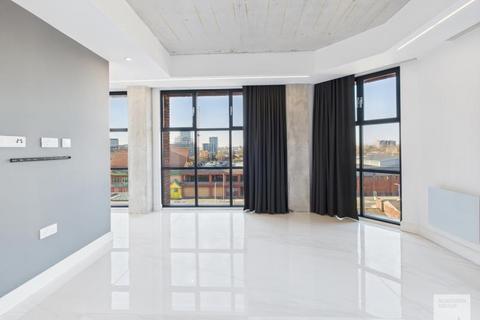 1 bedroom apartment to rent, Apt 5.03 :: One Silk Street
