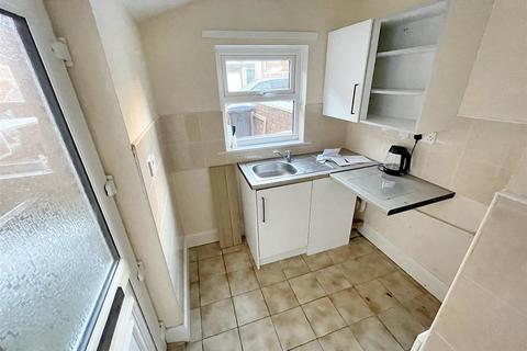 2 bedroom flat for sale, Park Road, Stanley DH9