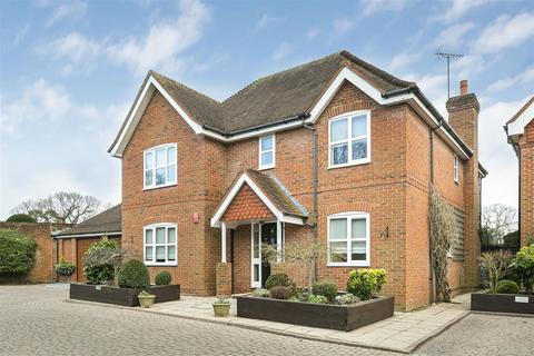 1, Manor Court Common Lane, Radlett, WD7 8PU