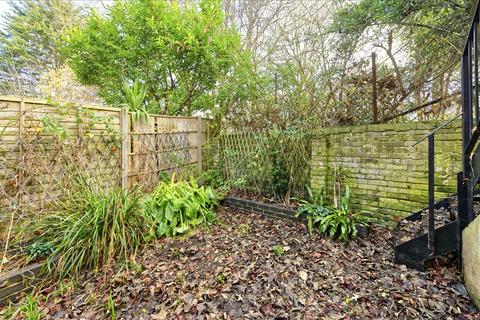 2 bedroom flat for sale, Shepherd's Bush W12 W12