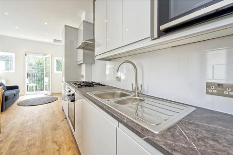 2 bedroom flat for sale, Shepherd's Bush W12 W12